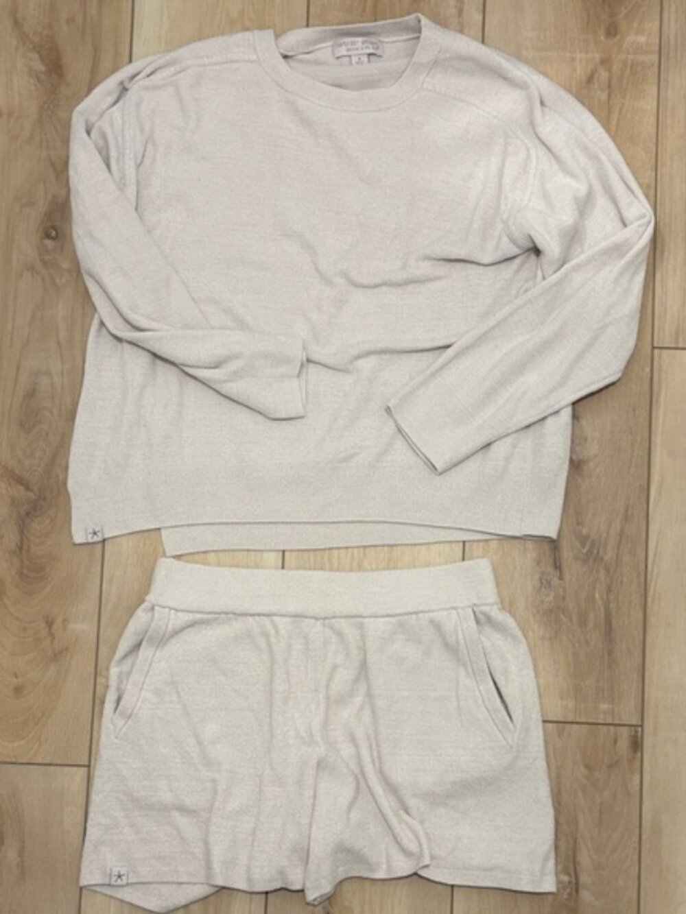 Barefoot Dreams CozyChic Ultra Lite Pullover Short Set Size Small - Picture 12 of 12